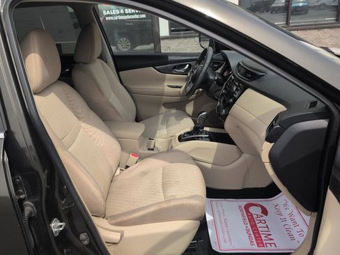 Used 2017 Nissan Rogue SV AWD/4WD image 11