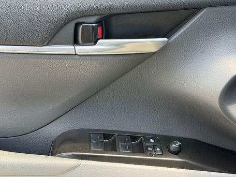 Used 2024 Toyota Camry LE w/ Convenience Package FWD image 23