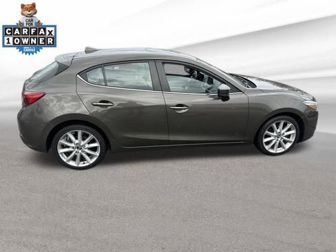 Used 2017 MAZDA MAZDA3 Grand Touring image 9