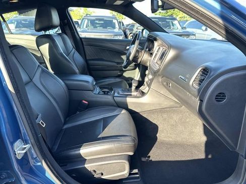 Used 2023 Dodge Charger SXT w/ Plus Group RWD image 11