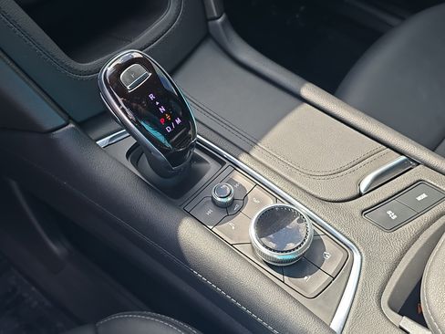 Used 2022 Cadillac XT5 Premium Luxury FWD image 27