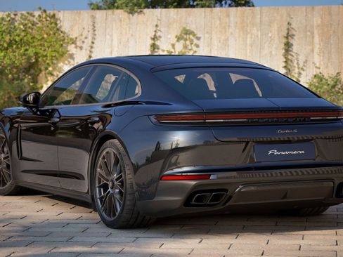 Used 2026 Porsche Panamera Turbo S AWD/4WD image 4
