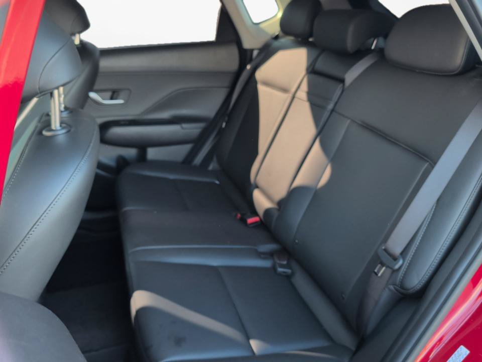 Certified 2024 Hyundai Kona Limited FWD image 12
