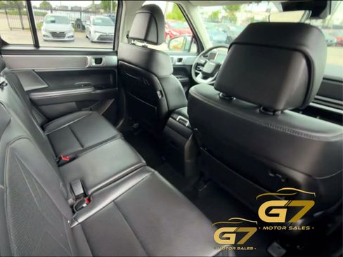 Used 2024 Hyundai Santa Fe SEL FWD image 14