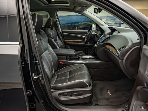 Used 2017 Acura MDX w/ Advance Package FWD image 36