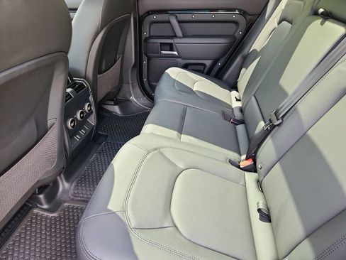 New 2026 Land Rover Defender 110 X-Dynamic SE AWD/4WD image 5