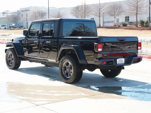 Used 2023 Jeep Gladiator Sport image 3