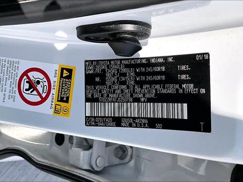 Used 2018 Toyota Highlander Plus FWD image 32