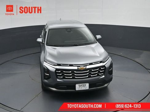Used 2025 Chevrolet Equinox LT AWD/4WD image 48