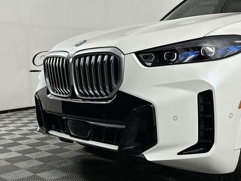Used 2024 BMW X5 xDrive50e w/ Executive Package image 35