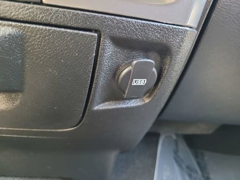 Used 2022 RAM 1500 Classic SLT w/ Electronics Group AWD/4WD image 26