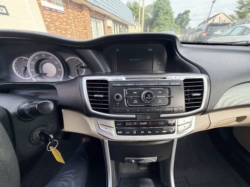 Used 2013 Honda Accord LX image 4