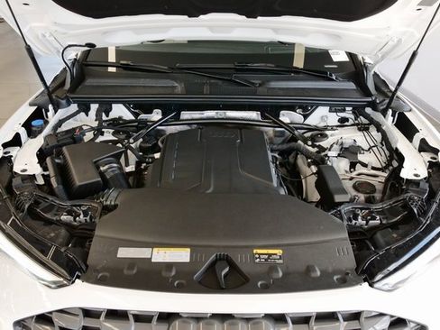New 2025 Audi Q5 Prestige image 9