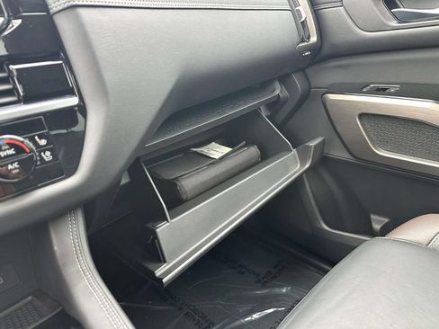 Used 2023 Nissan Pathfinder Platinum w/ Cargo Package AWD/4WD image 19