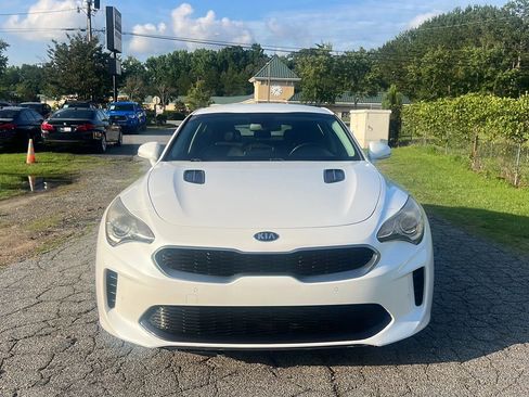 Used 2018 Kia Stinger RWD image 8