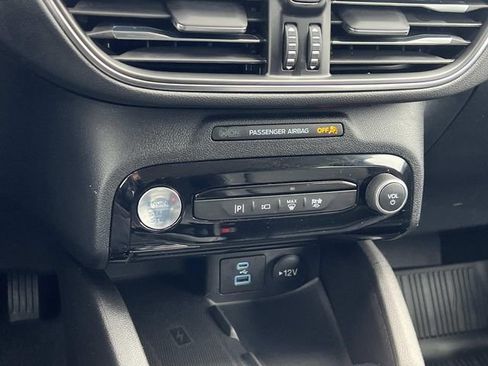 Certified 2023 Ford Escape Platinum image 24