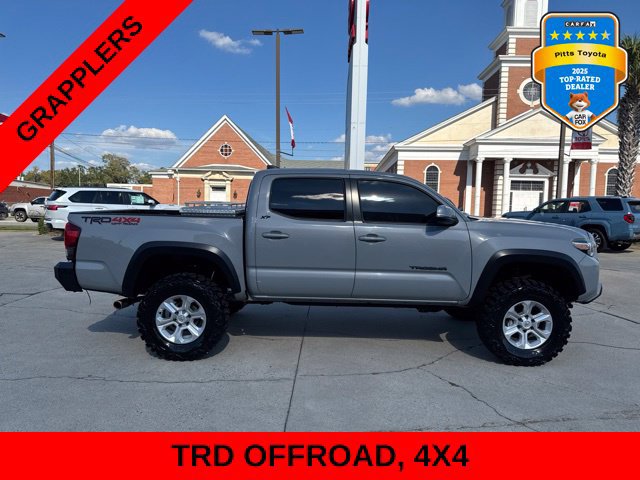 Used 2019 Toyota Tacoma TRD Off-Road AWD/4WD image 4
