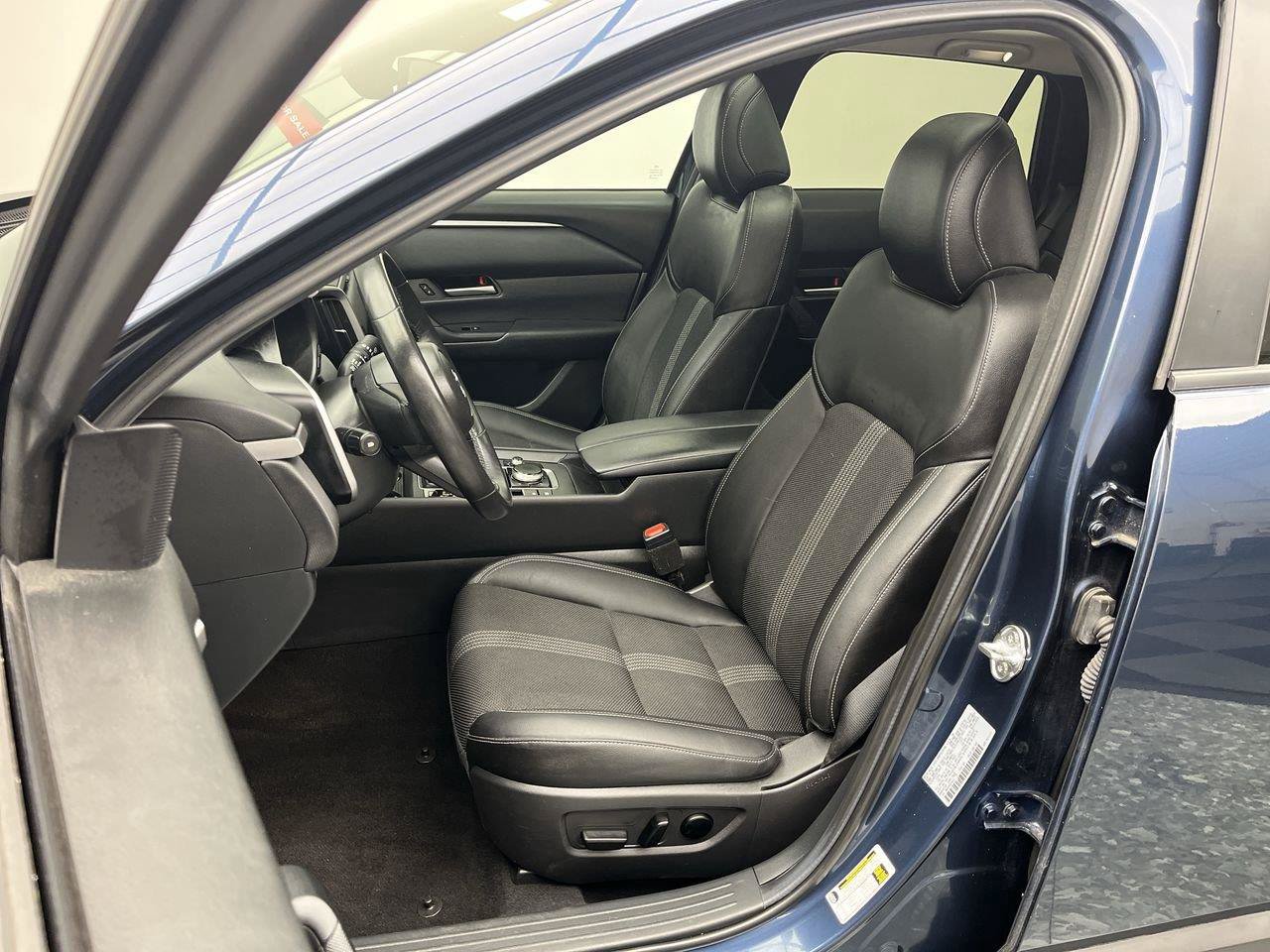 Used 2024 MAZDA CX-50 AWD 2.5 S w/ Premium Package image 9