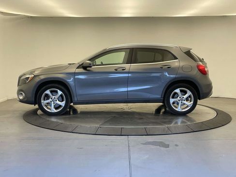 Used 2019 Mercedes-Benz GLA 250 4MATIC image 2