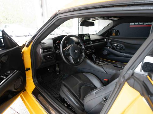Used 2021 Toyota Supra Premium w/ Driver Assist Package image 8