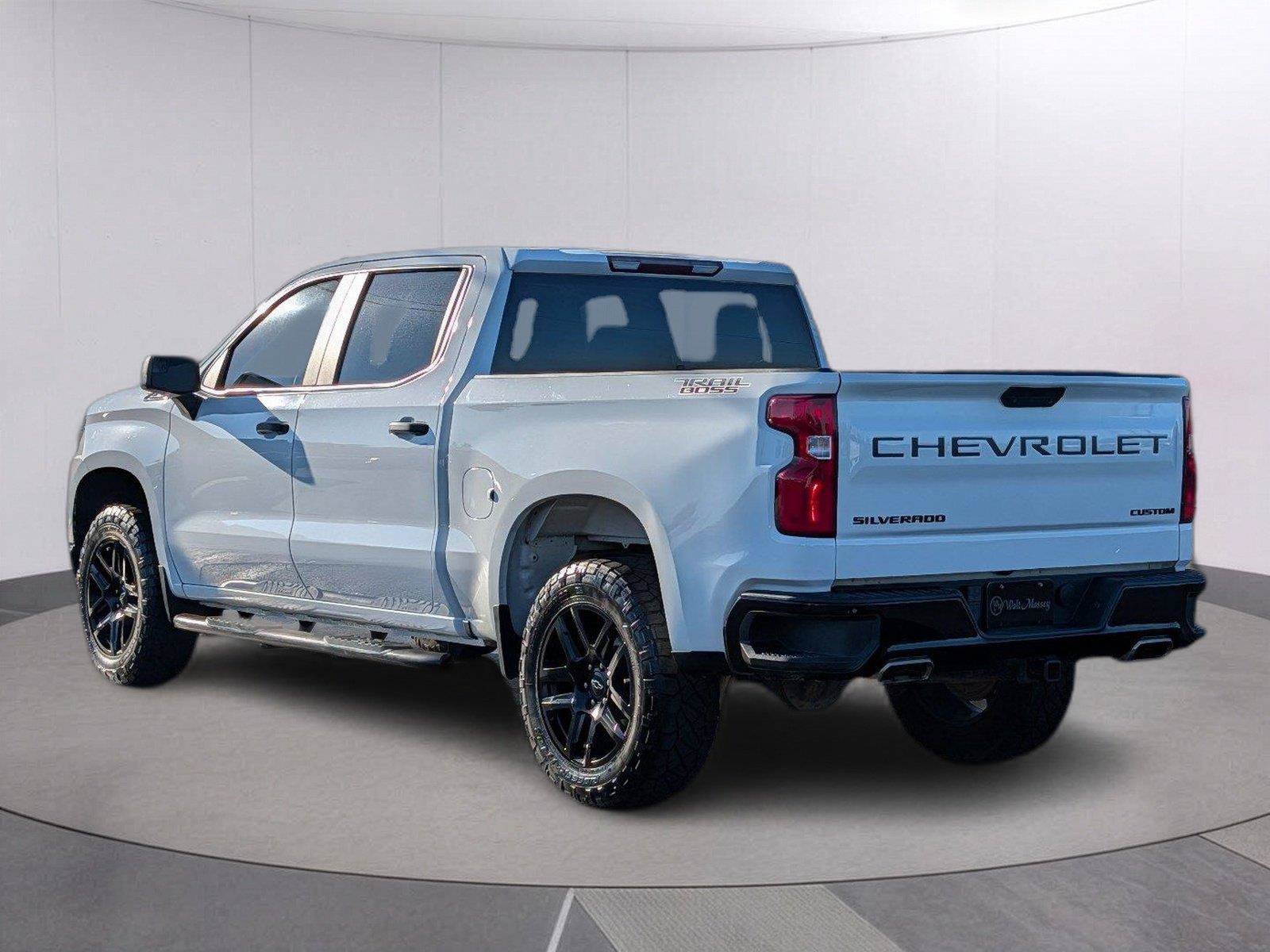 Used 2021 Chevrolet Silverado 1500 Custom Trail Boss w/ Safety Confidence Package AWD/4WD image 3