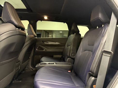 Certified 2026 INFINITI QX60 Sport w/ Dark Cargo Package AWD/4WD image 15
