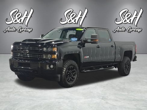 Used 2017 Chevrolet Silverado 2500 LTZ w/ Duramax Plus Package AWD/4WD image 16