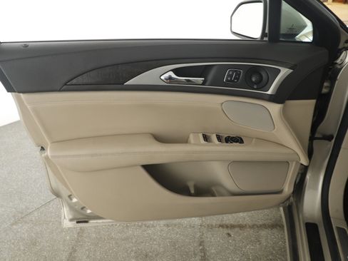 Used 2017 Lincoln MKZ Reserve w/ Climate Package image 5