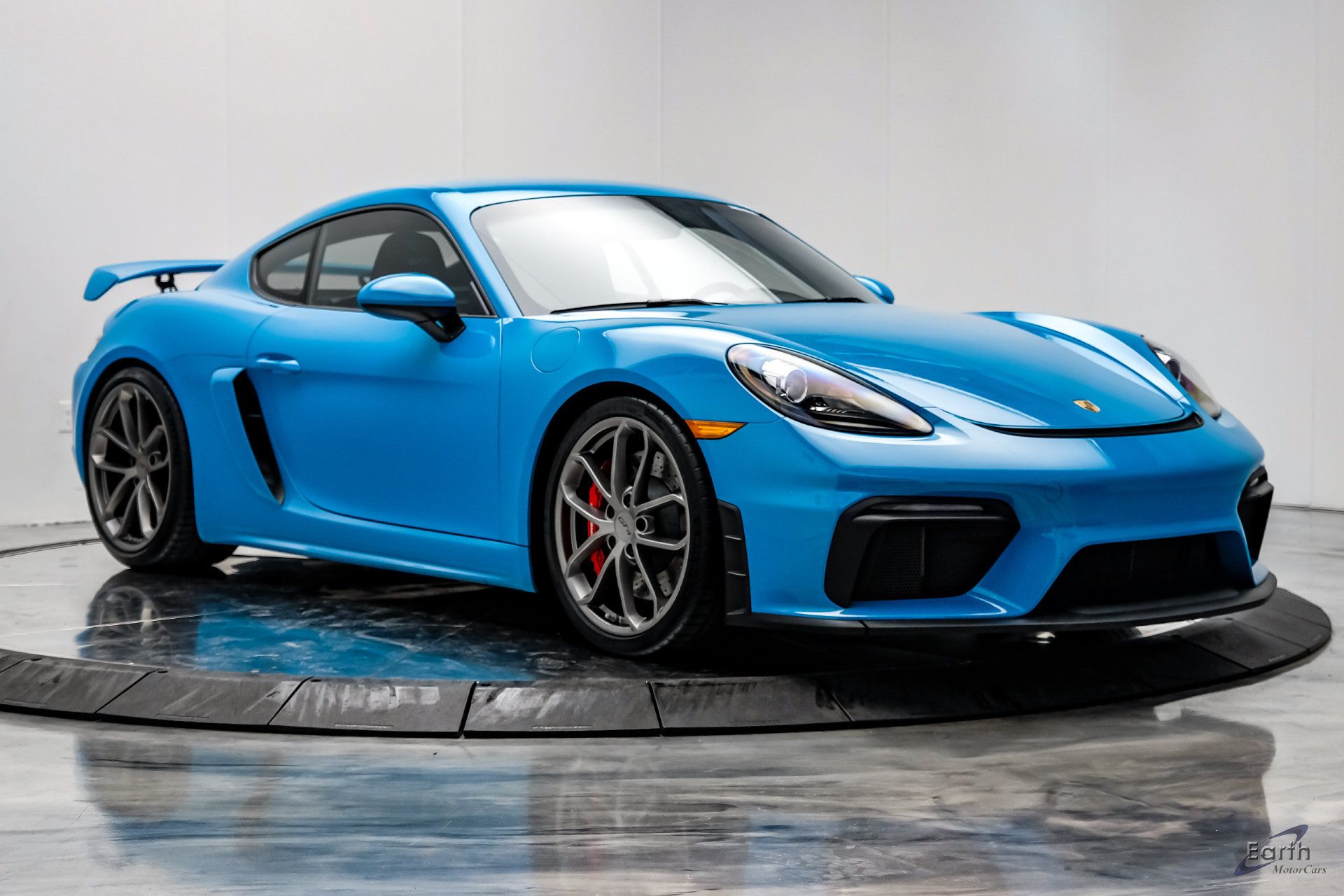Used 2020 Porsche 718 Cayman GT4 RWD image 24