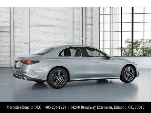 Used 2025 Mercedes-Benz E 350 Sedan image 19
