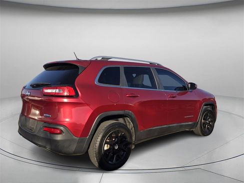 Used 2015 Jeep Cherokee Latitude image 3