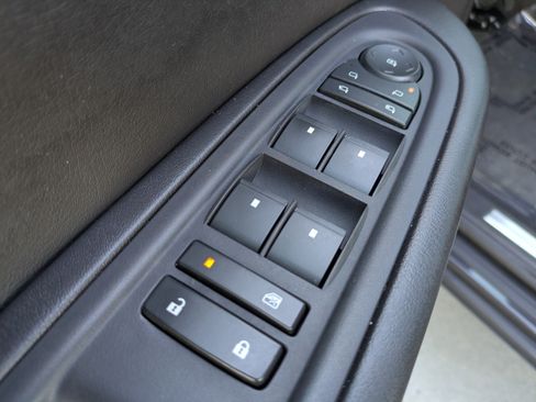 Used 2017 GMC Acadia Limited SLT image 22