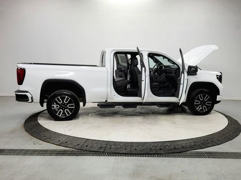 Used 2023 GMC Sierra 1500 AT4 w/ AT4 Preferred Package image 16