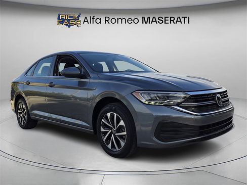 Used 2022 Volkswagen Jetta S image 8