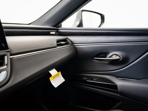 New 2025 Lexus ES 350 w/ Premium Package image 40