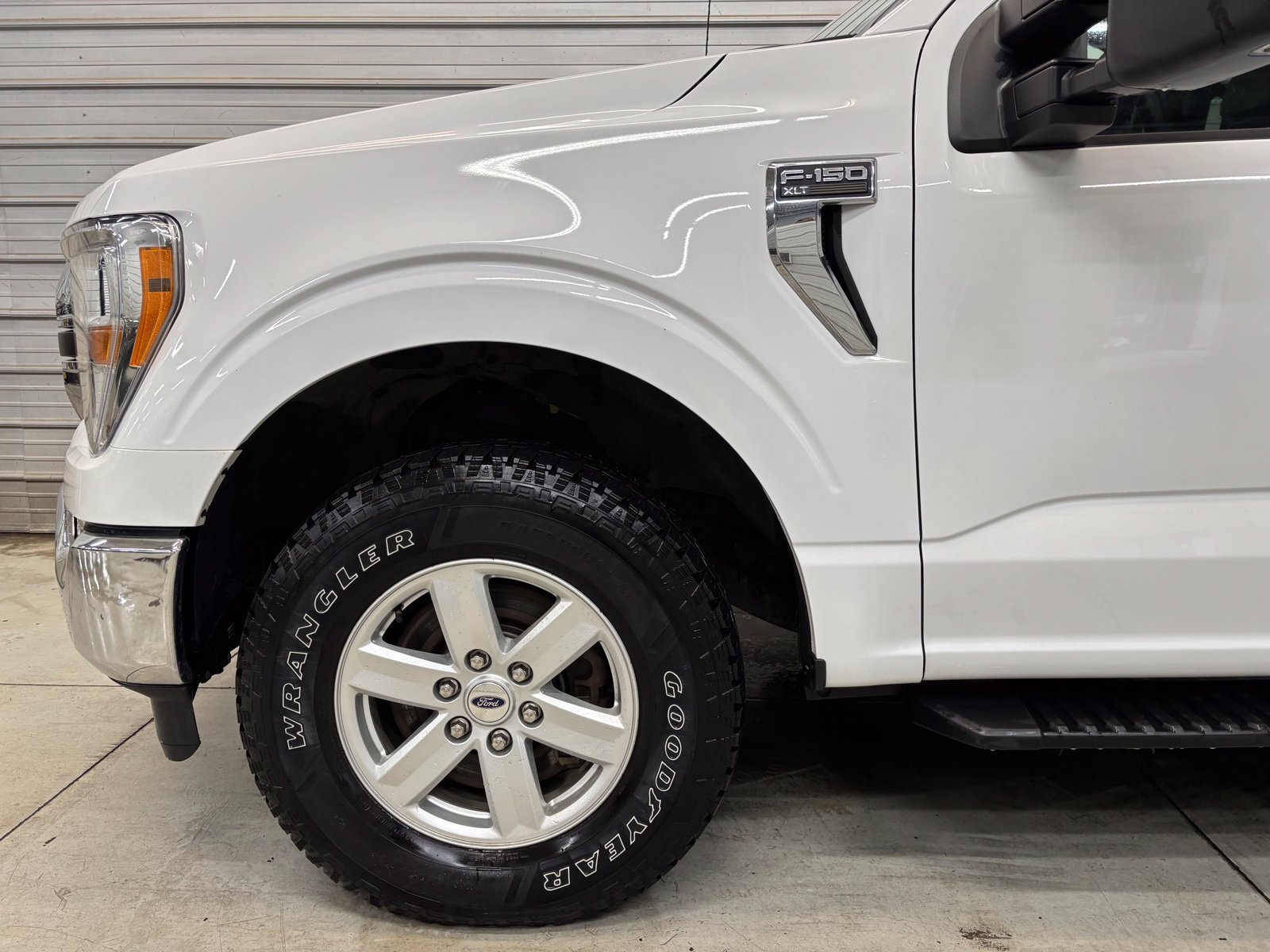 Used 2021 Ford F150 XLT w/ Equipment Group 301A Mid AWD/4WD image 4