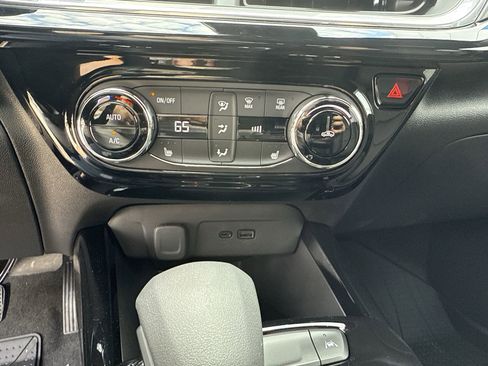 New 2025 Chevrolet Trax RS w/ Driver Confidence Package image 39