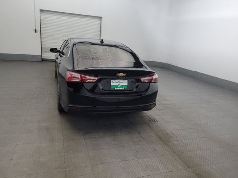 Used 2021 Chevrolet Malibu LT FWD image 6