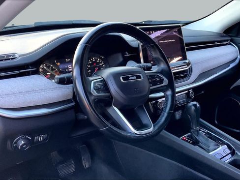 Used 2022 Jeep Compass Latitude w/ Convenience Group FWD image 16