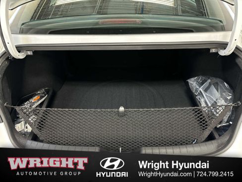 Used 2025 Hyundai Elantra SEL w/ Cargo Package image 14