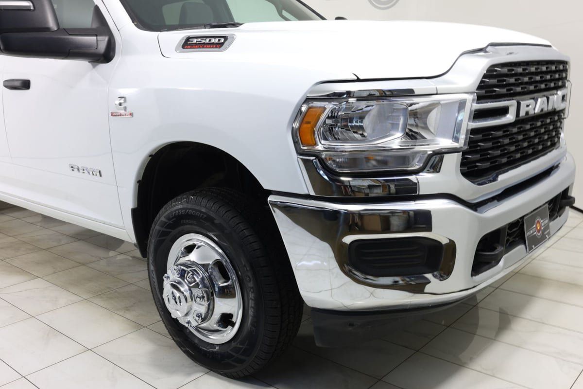 Used 2024 RAM 3500 SLT w/ Quick Order Package 2YG SLT AWD/4WD image 37