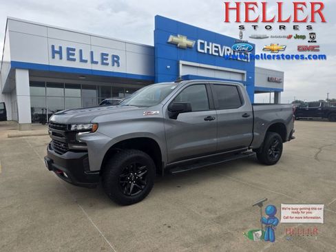 Used 2021 Chevrolet Silverado 1500 LT Trail Boss w/ Convenience Package II AWD/4WD image 1