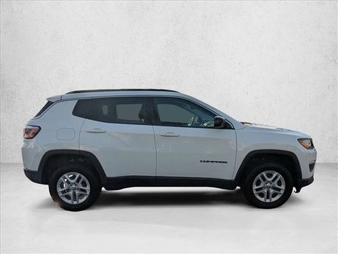 Used 2019 Jeep Compass Sport w/ Tech Group image 5
