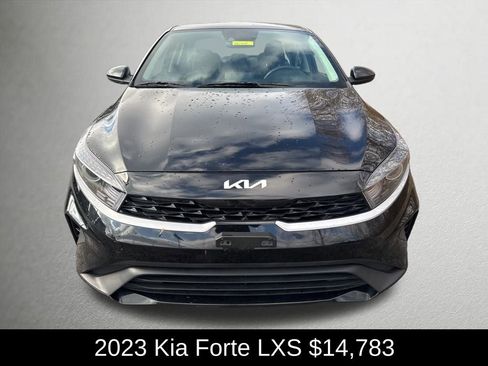 Used 2023 Kia Forte LXS image 8