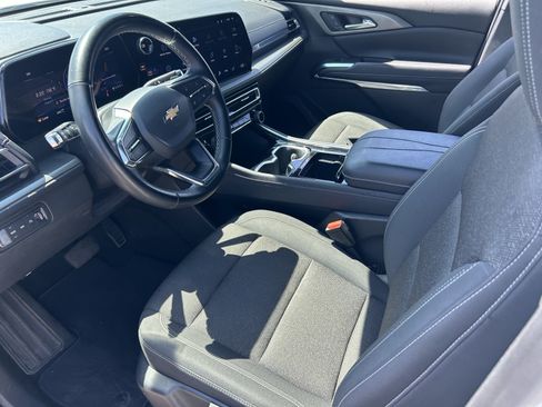 Used 2024 Chevrolet Traverse LS AWD/4WD image 13