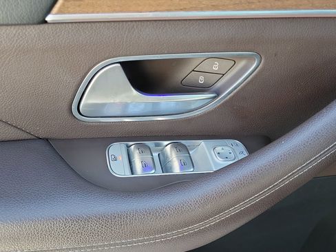 Used 2021 Mercedes-Benz GLE 450 4MATIC image 26