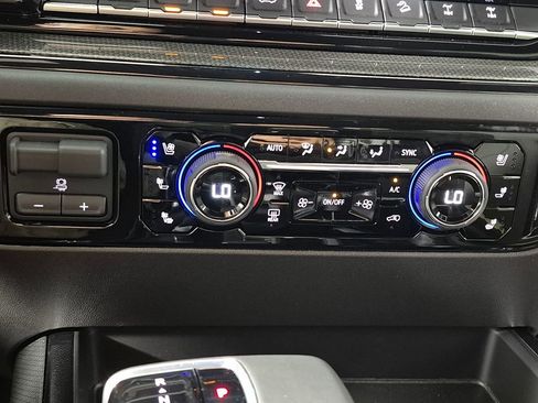 New 2026 Chevrolet Silverado 1500 ZR2 AWD/4WD image 18