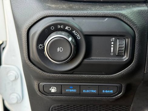 Used 2023 Jeep Wrangler Unlimited w/ Cold Weather Group AWD/4WD image 11
