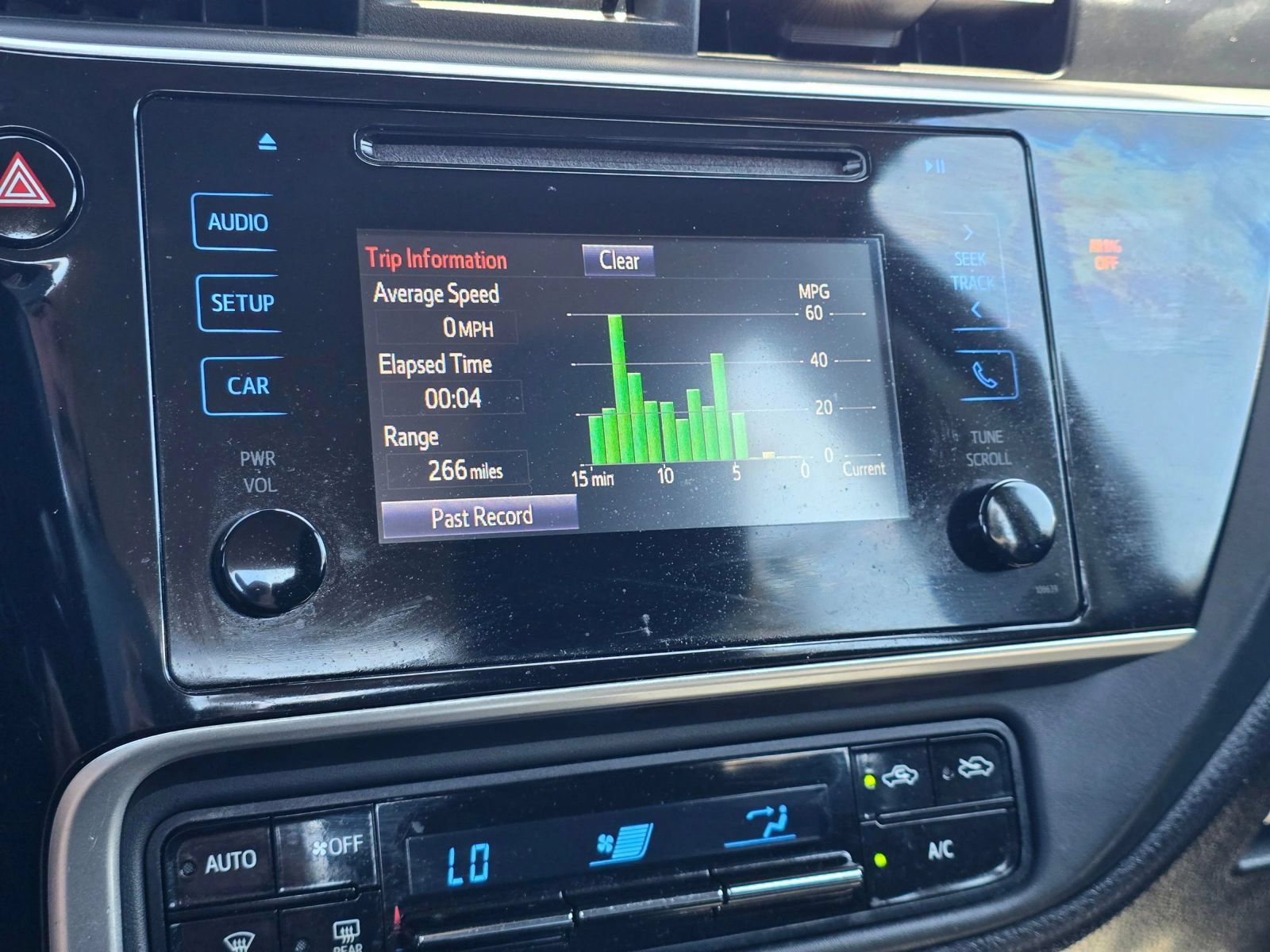 Used 2019 Toyota Corolla LE FWD image 32