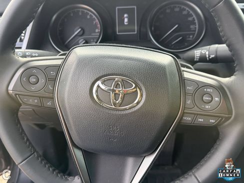 Used 2024 Toyota Camry SE FWD image 17